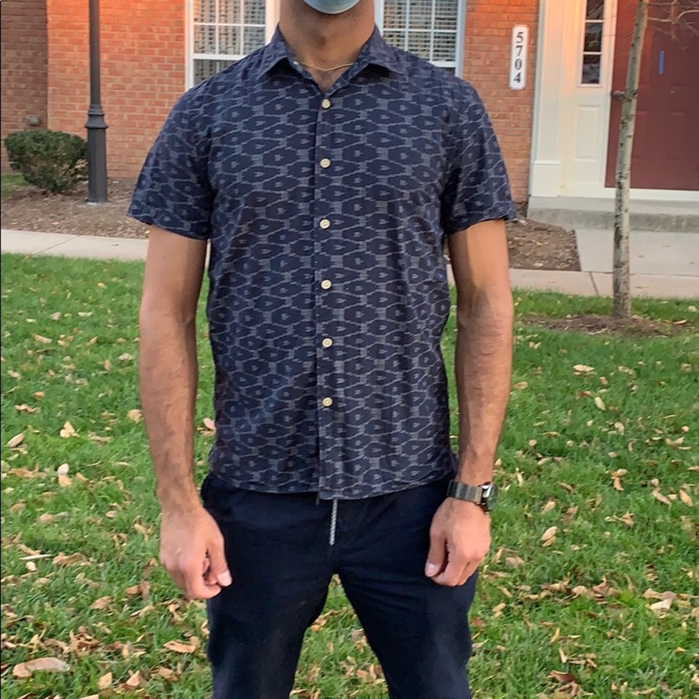 Lucky brand Ikat print short sleeve classic fit